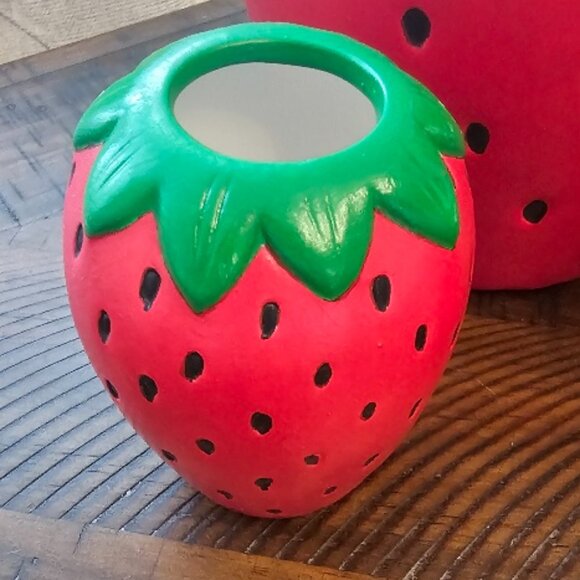 Hand Painted Plaster Strawberry Planter with Two Mini Strawberries - Picture 2 of 10